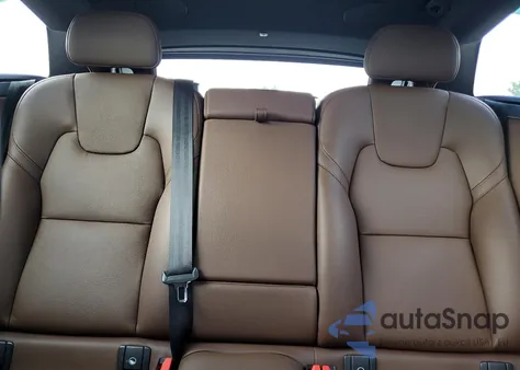 2023 Volvo Xc60 Plus из США, поврежденный, VIN YV4L12RW0P1374266